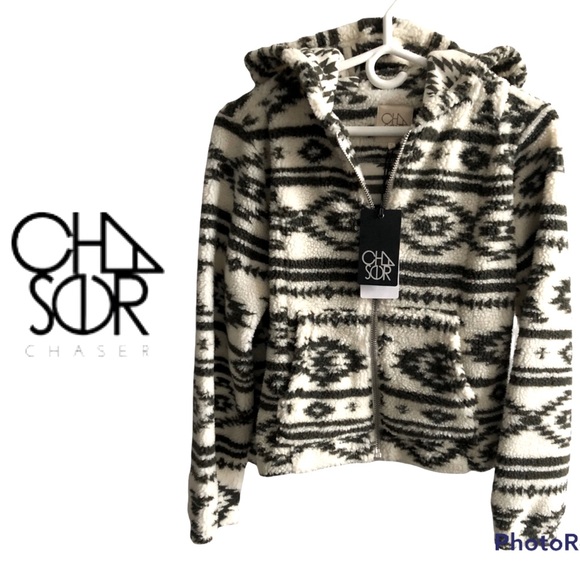 Chaser Jackets & Blazers - Chaser cozy Aztec pattern hooded jacket sz small NWT
